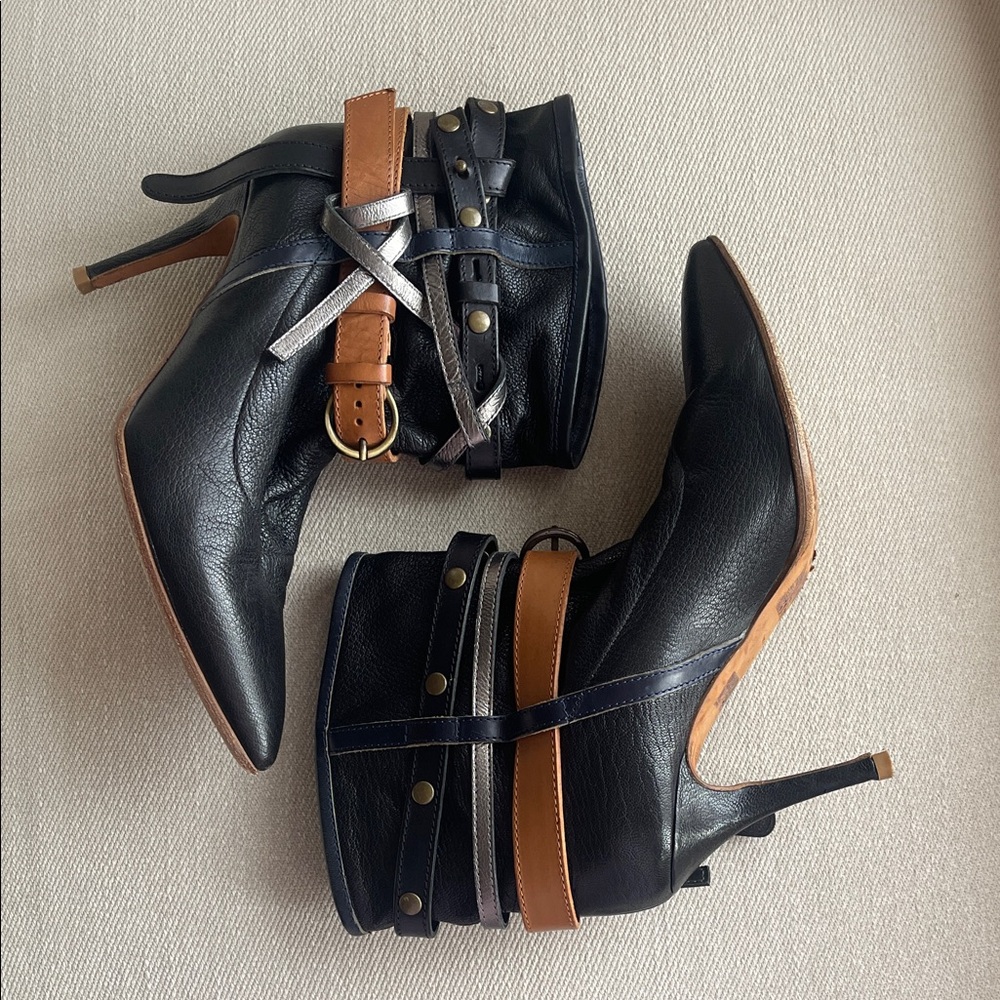 ⚡️HUGO BOSS BOOTIES